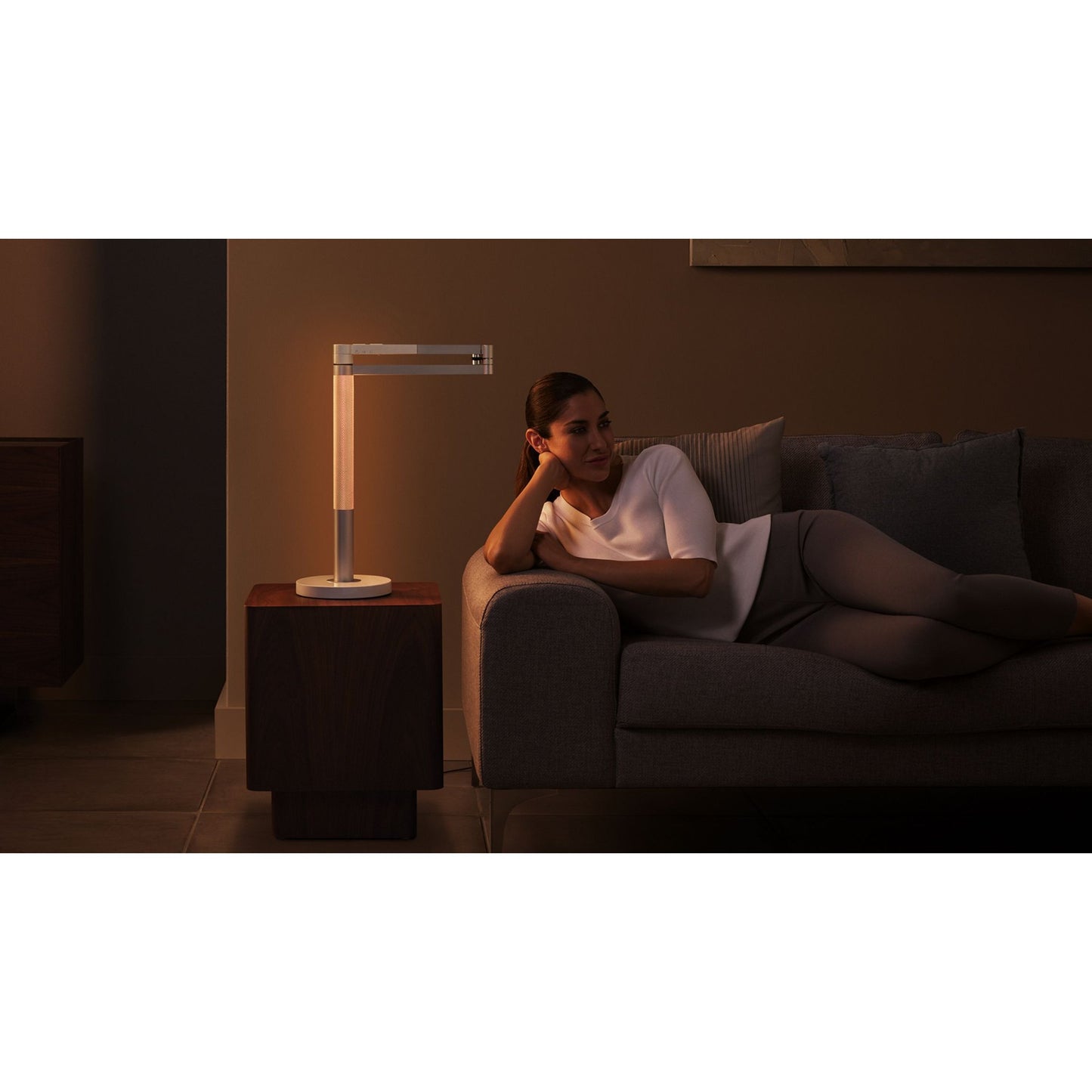 Dyson Solarcycle Morph™ desk light CD06 - Antaki Group - Medaid