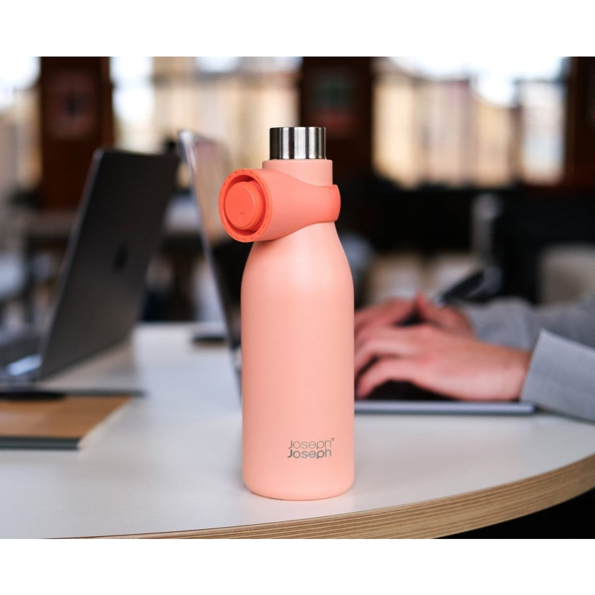 Joseph Joseph Loop™ 500ml Stainless-steel Vacuum Insulated Water Bottle Coral - Medaid