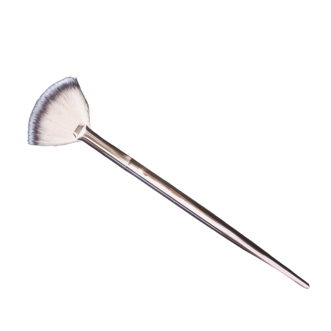 Ruby beauty highlighter fan brush RB-305 - Medaid