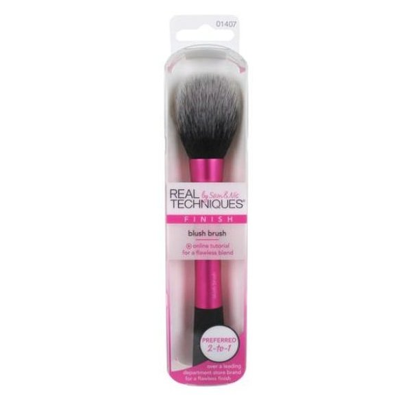 Real Techniques Blush Brush - Medaid