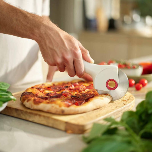 Joseph Joseph Ringo™ Easy-clean Red Pizza Cutter - Medaid