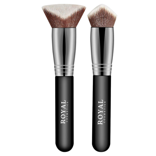 ROYAL COSMETICS The 3D foundation & contour kabuki - Medaid