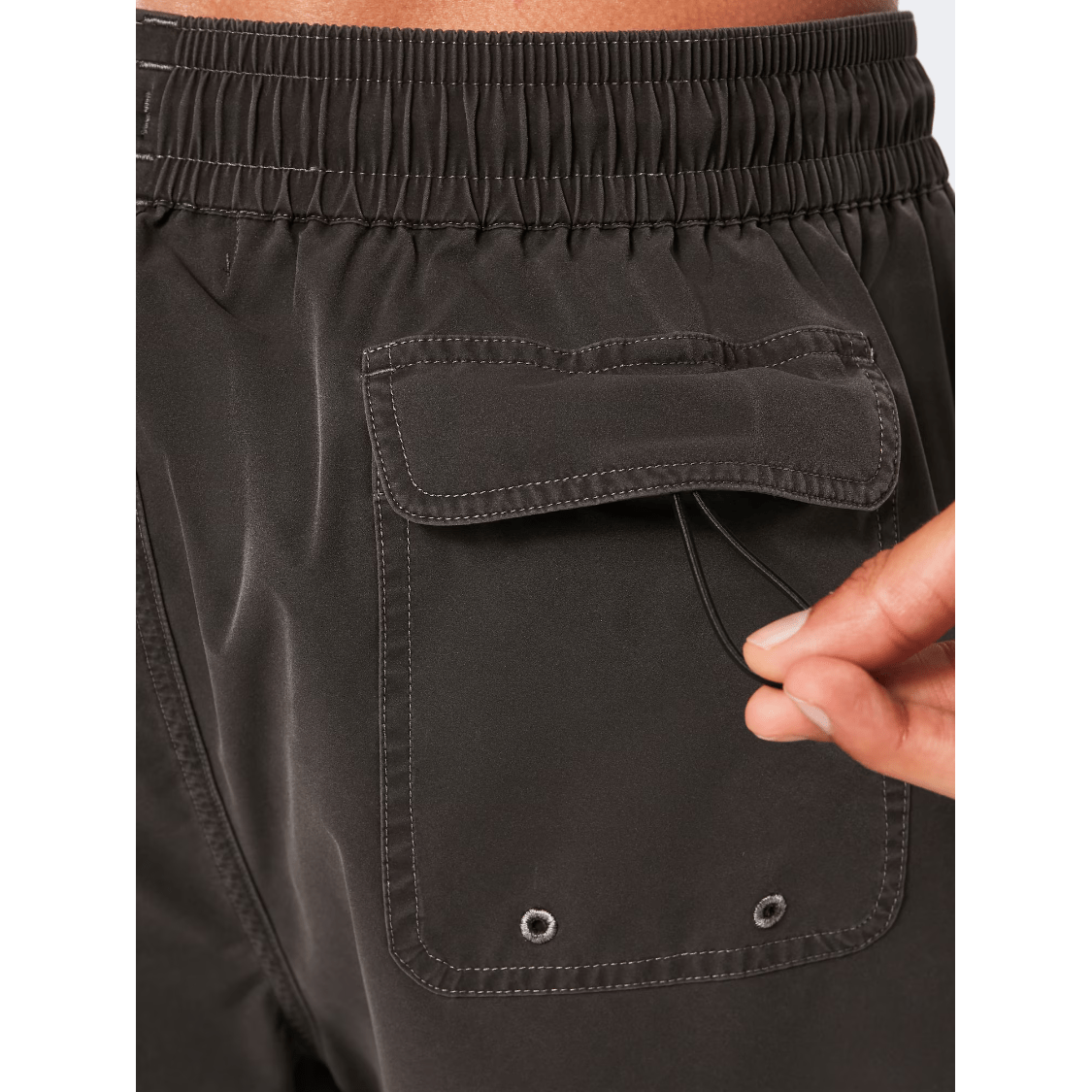Oakley Robinson Rc 16 Inch Men Beach Swim Short Blackout - Medaid International