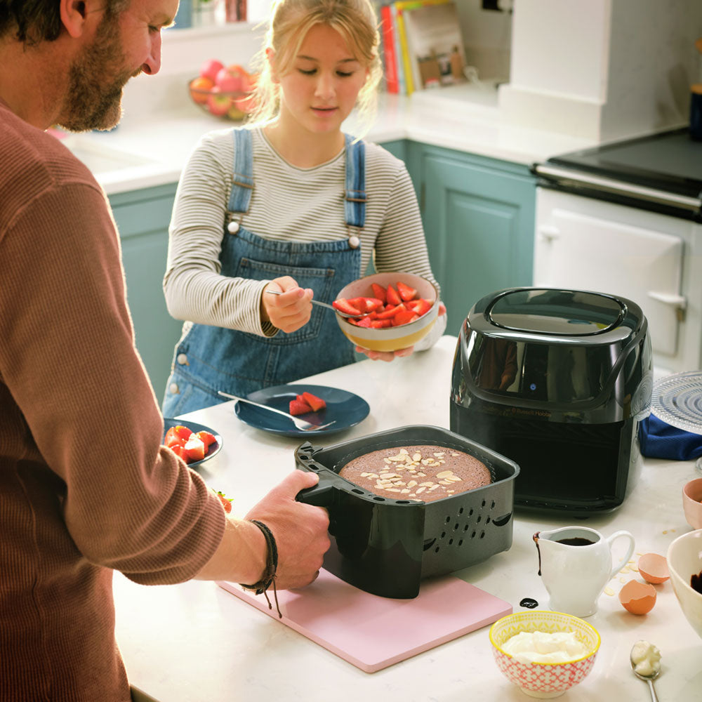 Russell Hobbs Satisfry Air Fryer - 4 Litre Medium - Medaid